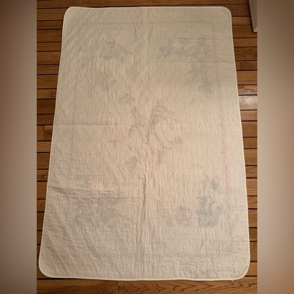 Embroidered Woodland Animal Design Quilt - White - Picture 10 of 10